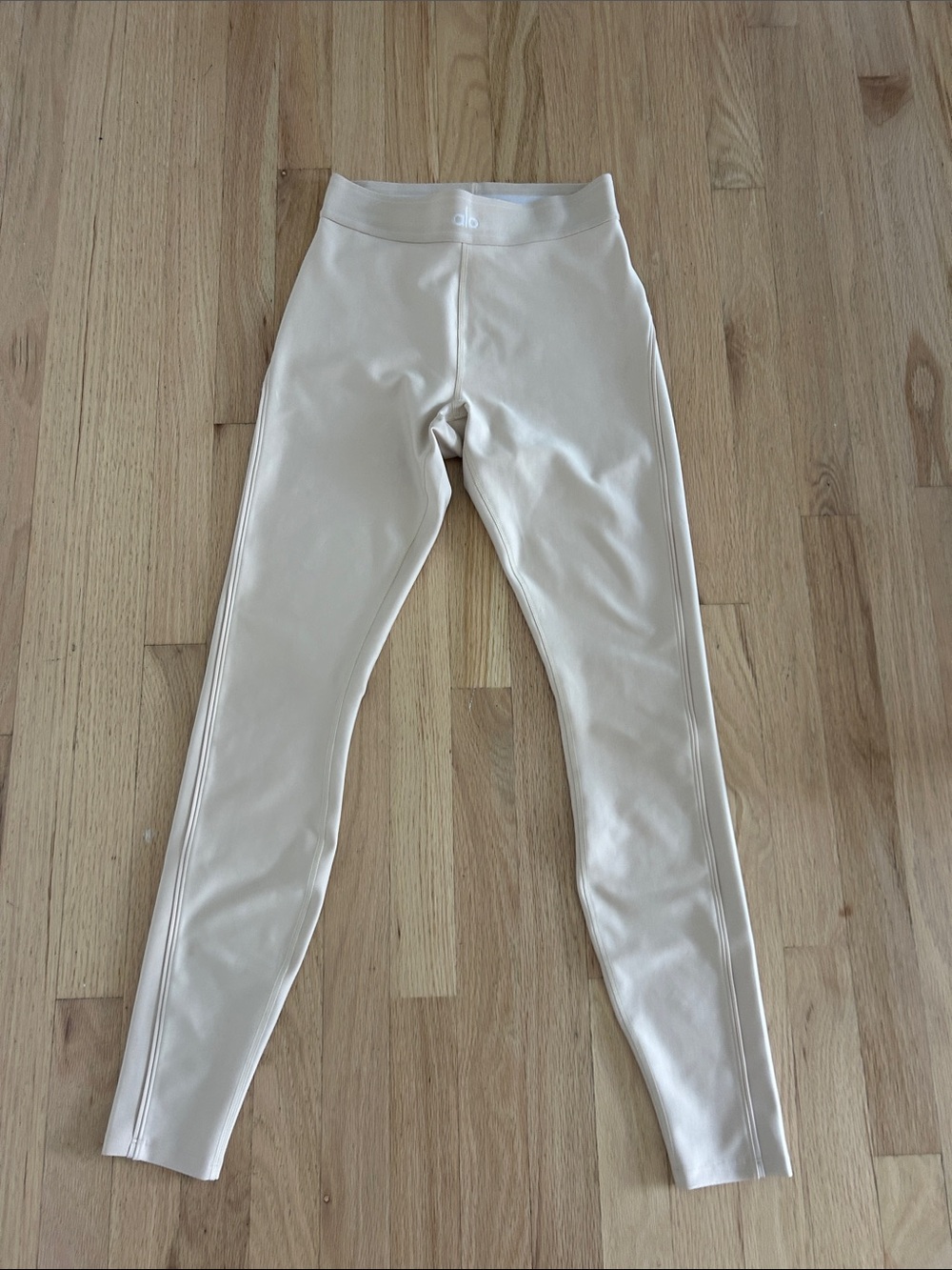 ALO Yoga Neutral Beige High-Rise Leggings